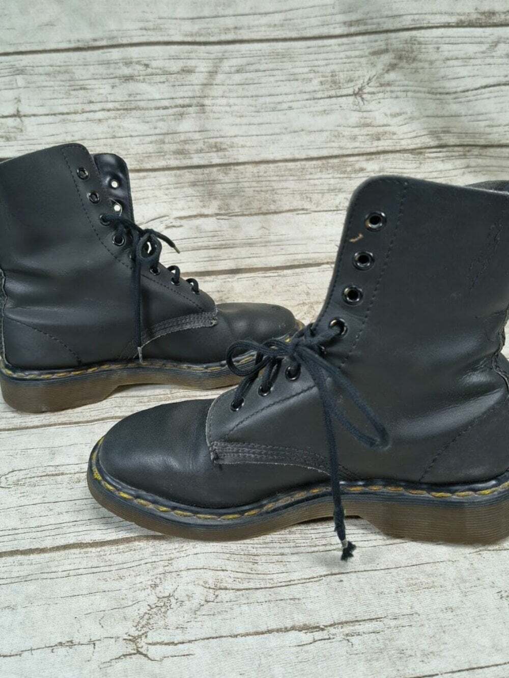 Vintage Dr. Martens 1460 Made in England Hand Painted Skull Beast Boots Size 4 - Picture 5 of 12
